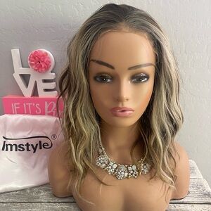 Imstyle Old Money Women's Wavy Blonde Lace Front Wig - Ash Blonde Highlights
